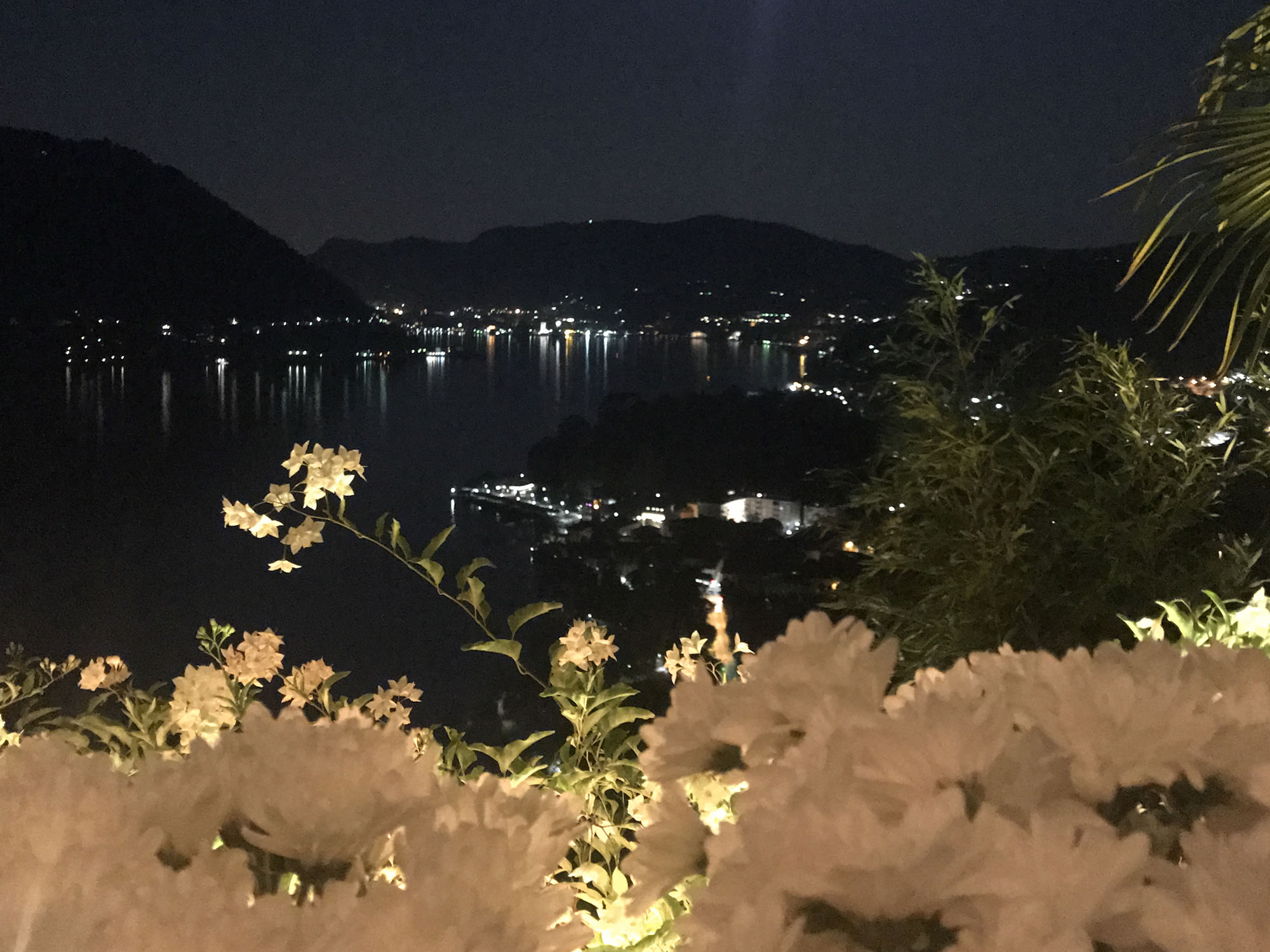 Il Lago di Como dalla terrazza, di sera